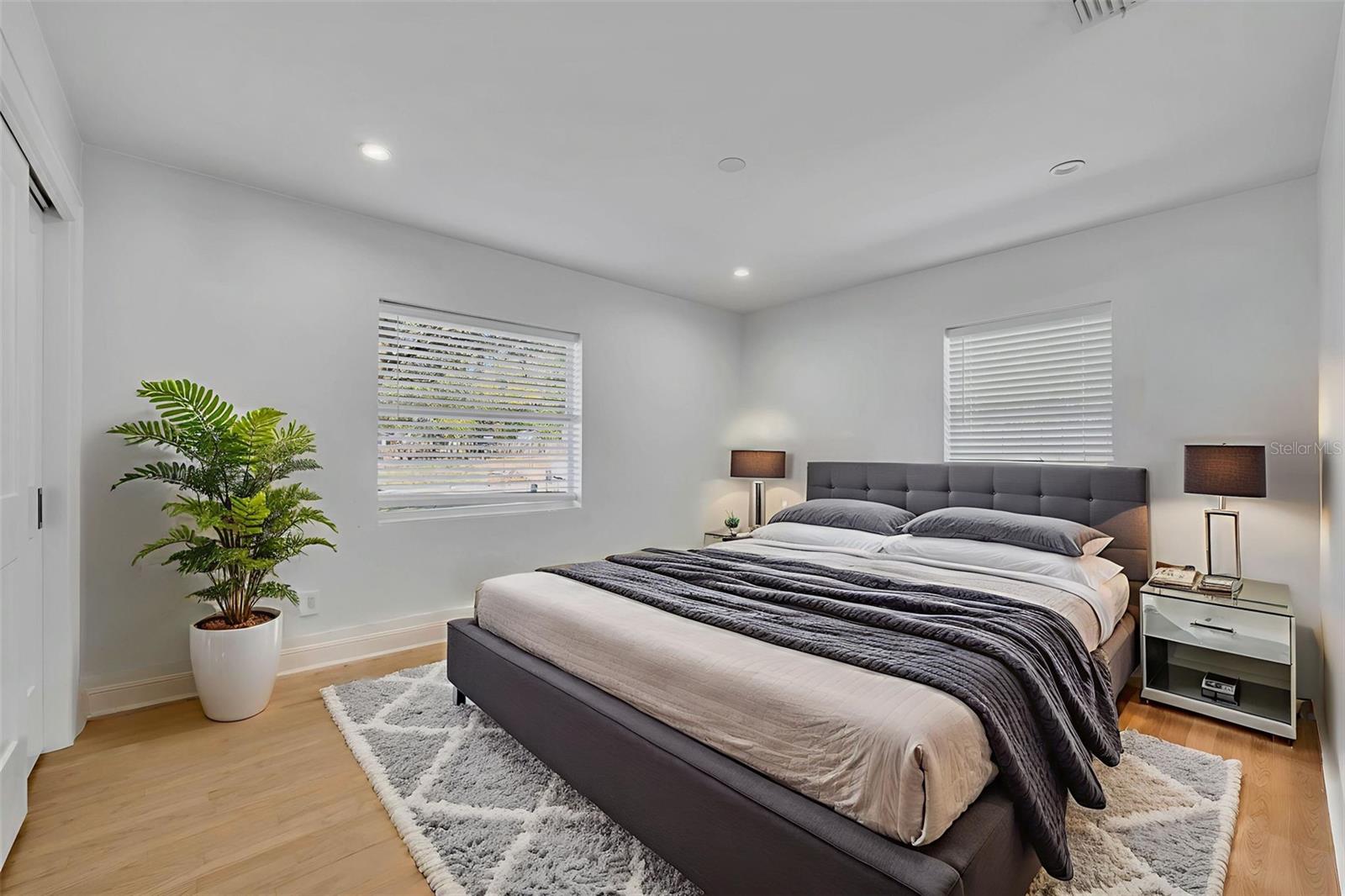 LAKE VIRGINIA - Residential