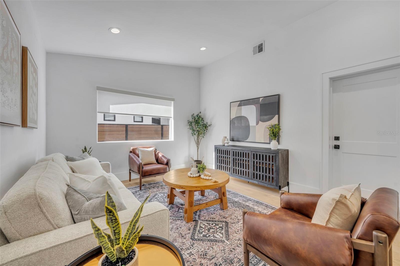 LAKE VIRGINIA - Residential