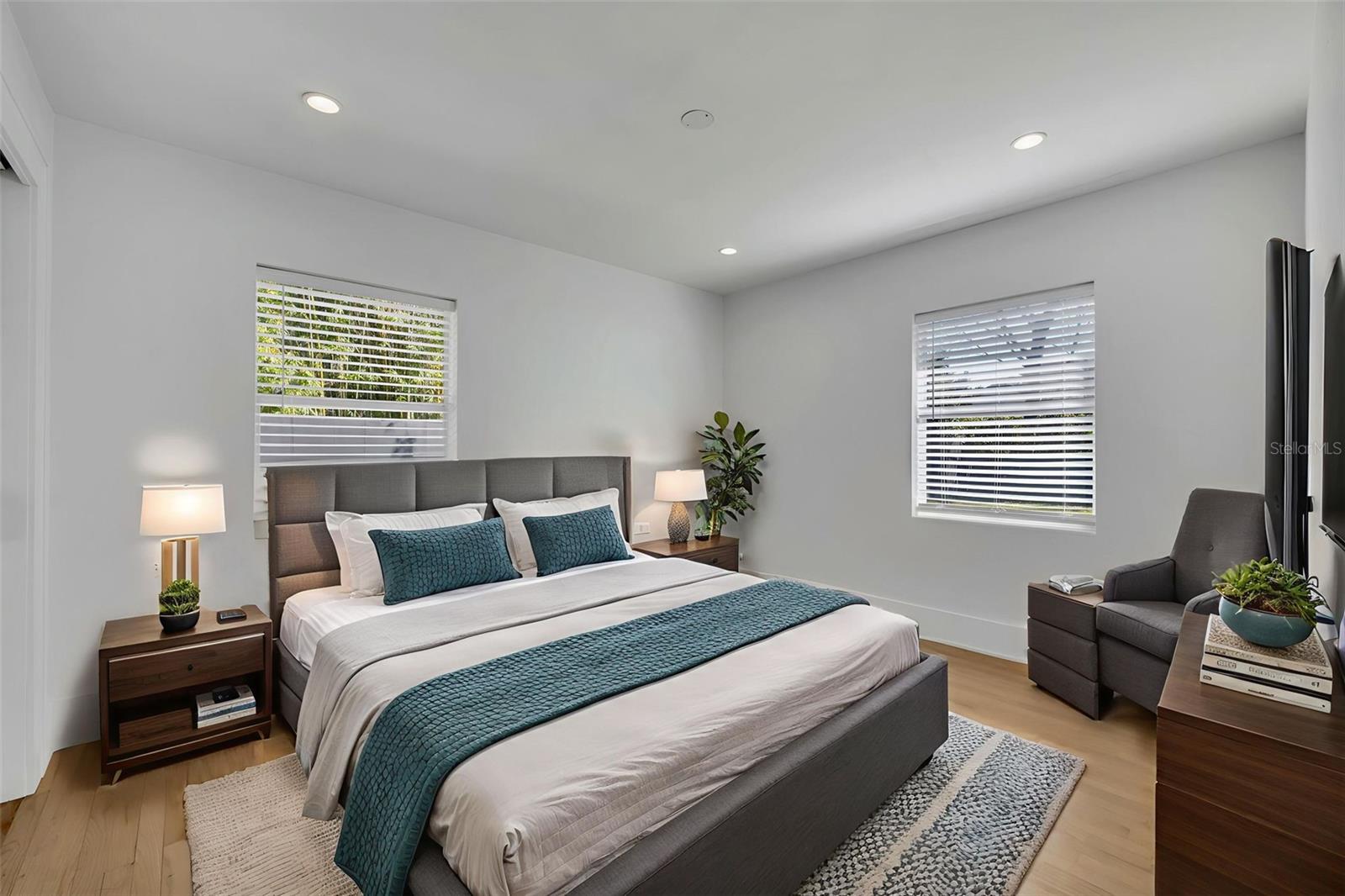 LAKE VIRGINIA - Residential