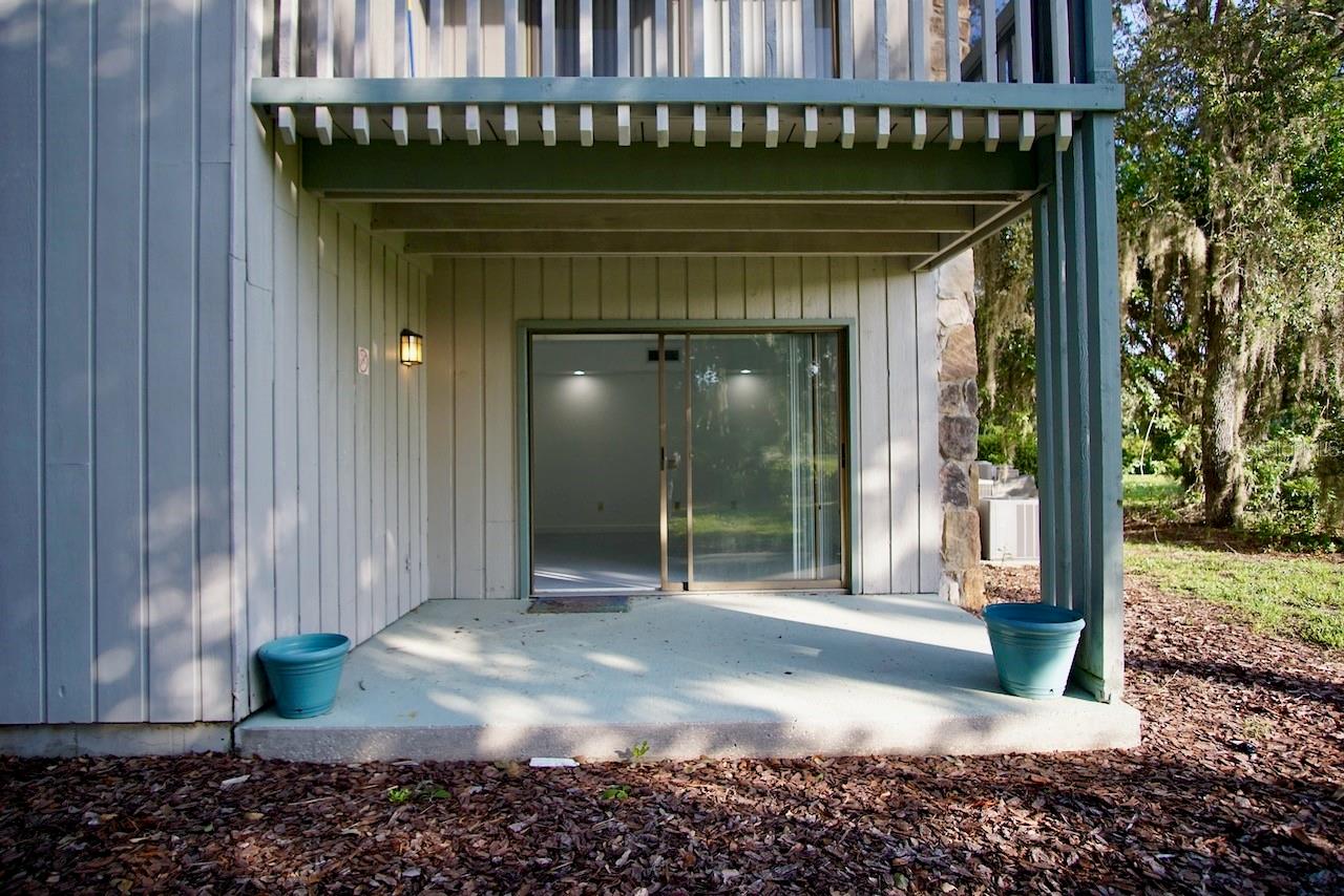 GRENLEFE SHERWOOD LANE CONDO - Residential Lease