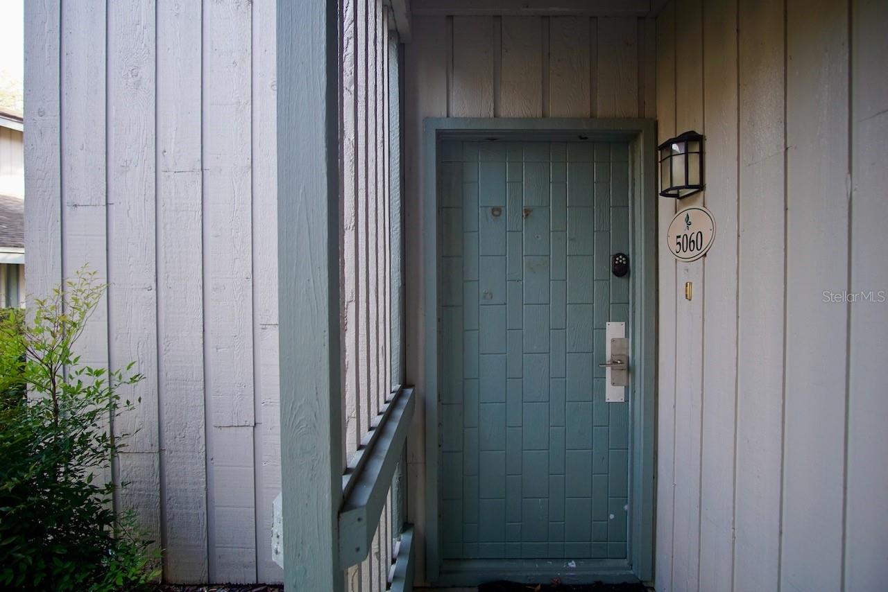 GRENLEFE SHERWOOD LANE CONDO - Residential Lease