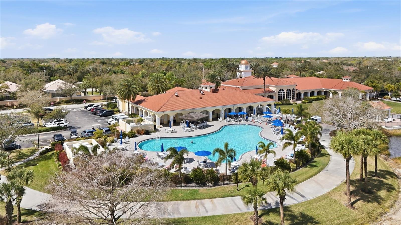 VILLAGEWALK - Residential