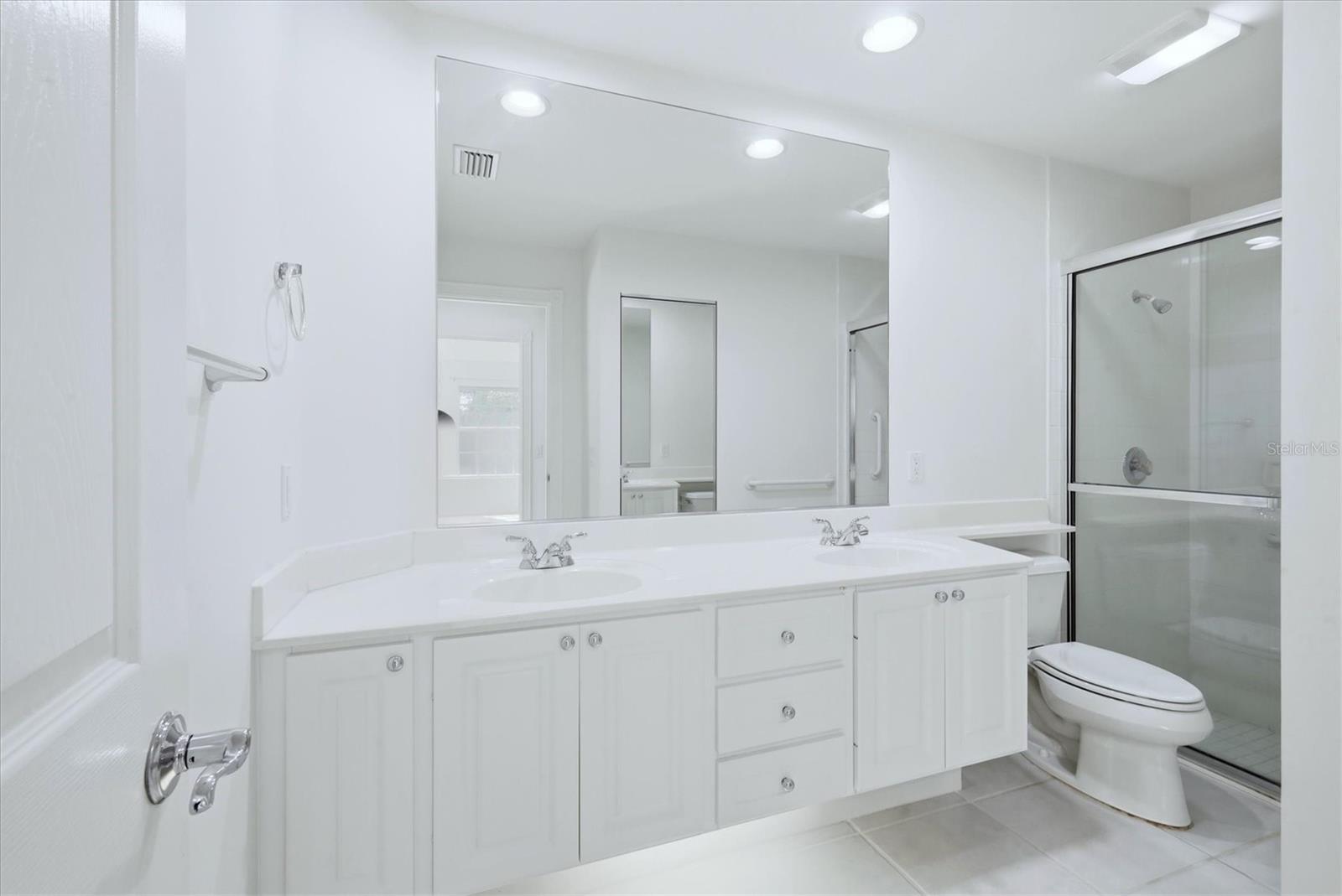 VILLAGEWALK - Residential