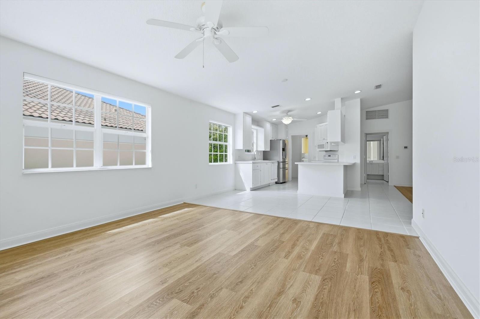 VILLAGEWALK - Residential