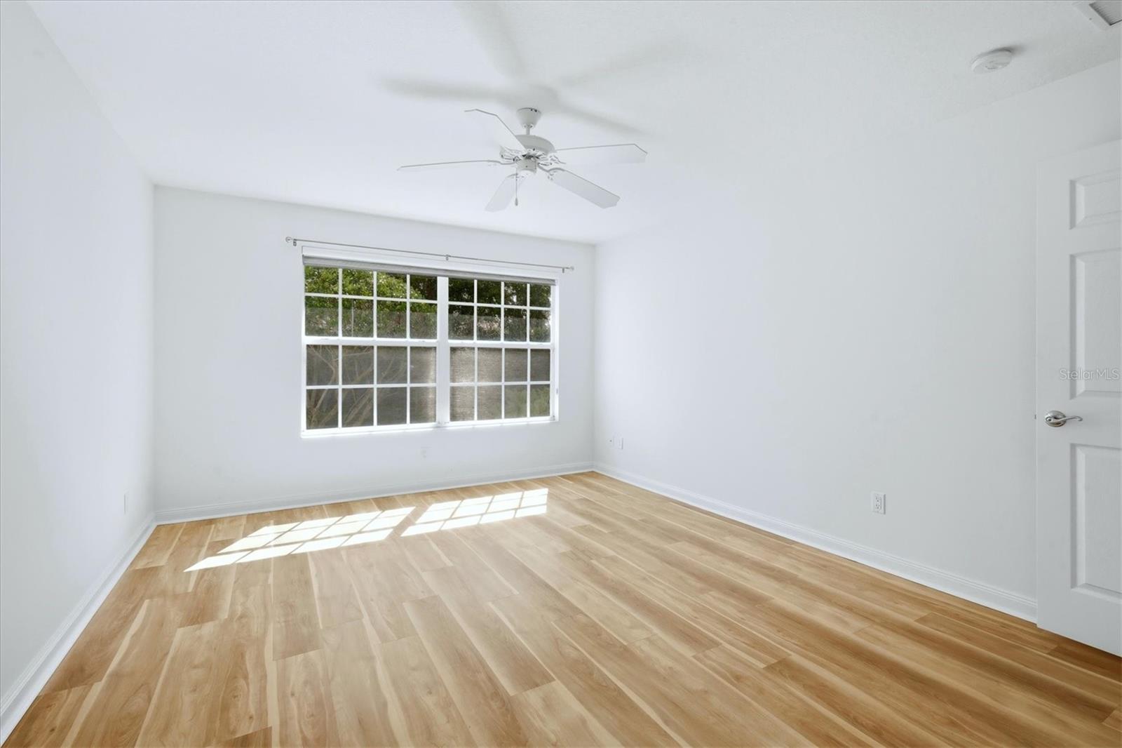 VILLAGEWALK - Residential