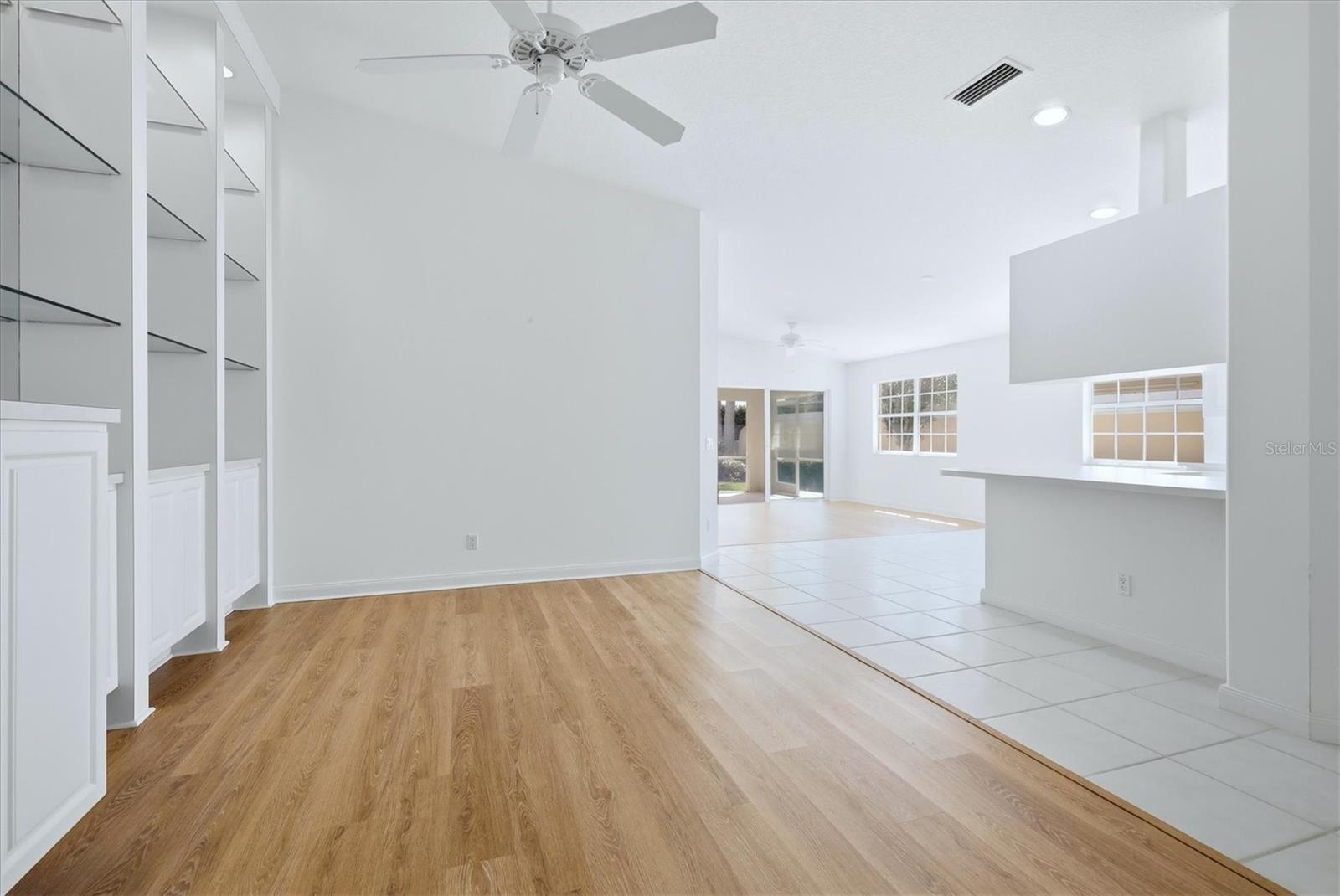 VILLAGEWALK - Residential