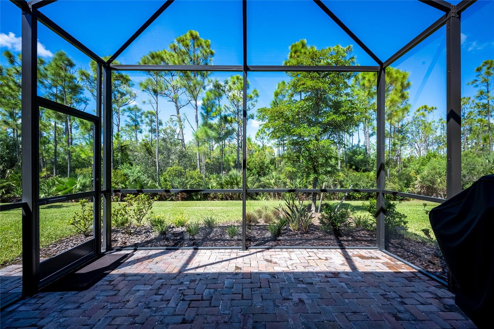 WOODLANDS - Residential