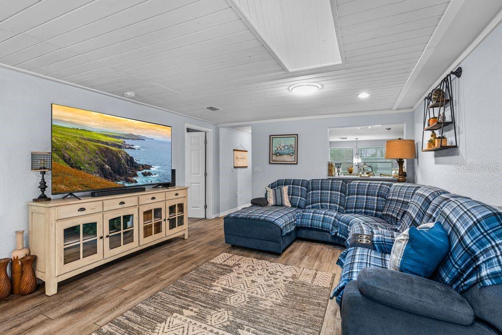 EDGEWATER ACRES UNIT 03 RESUB - Residential