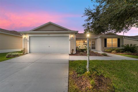 Photo of 290 Jefferson Lane, The Villages, FL 32162 (MLS # G5102434)