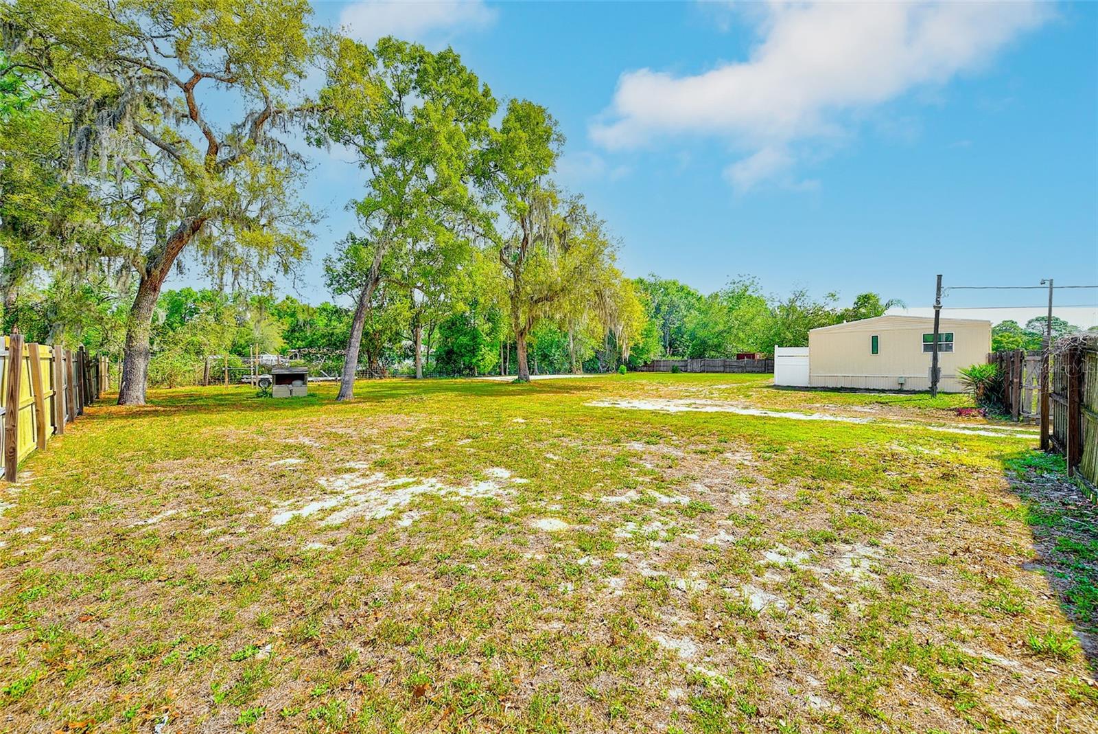 HIGHLANDS UNREC - Residential