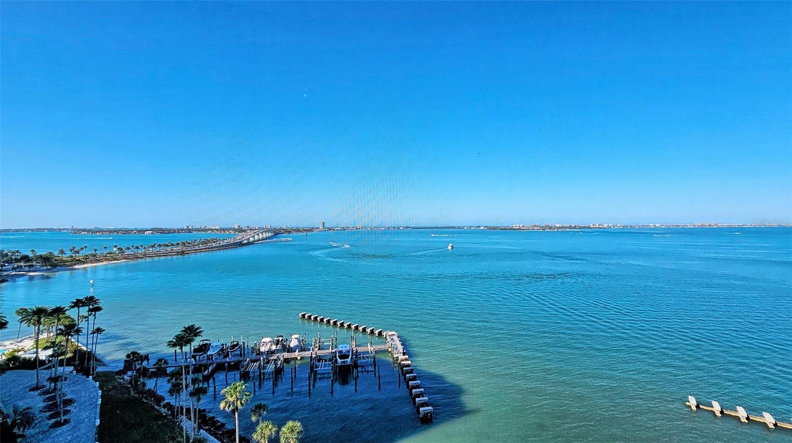 CONDO ON THE BAY TOWER II - Residential