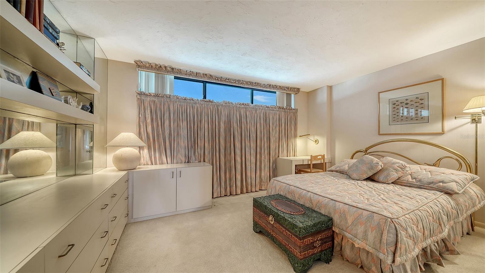 CONDO ON THE BAY TOWER II - Residential