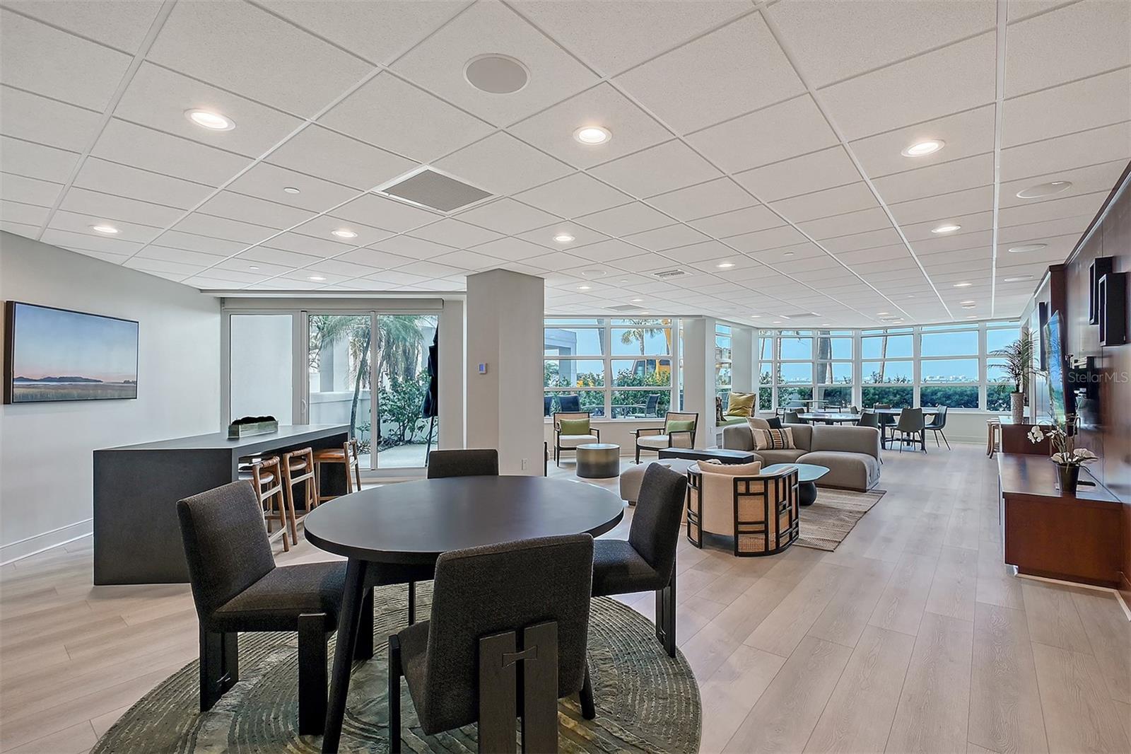 CONDO ON THE BAY TOWER II - Residential