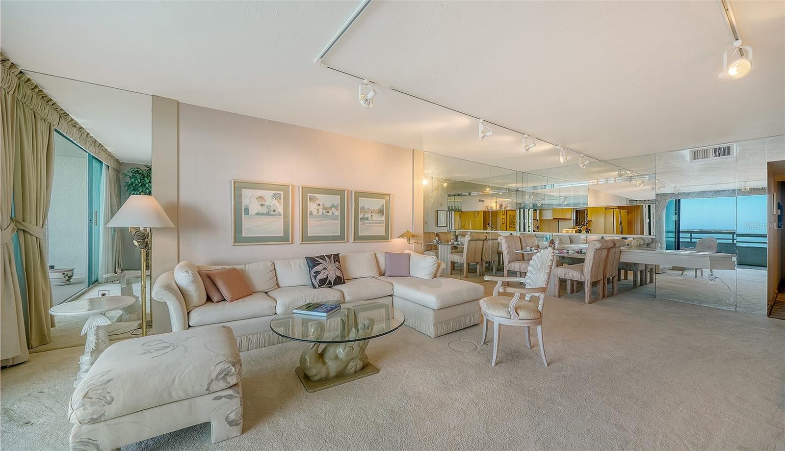 CONDO ON THE BAY TOWER II - Residential