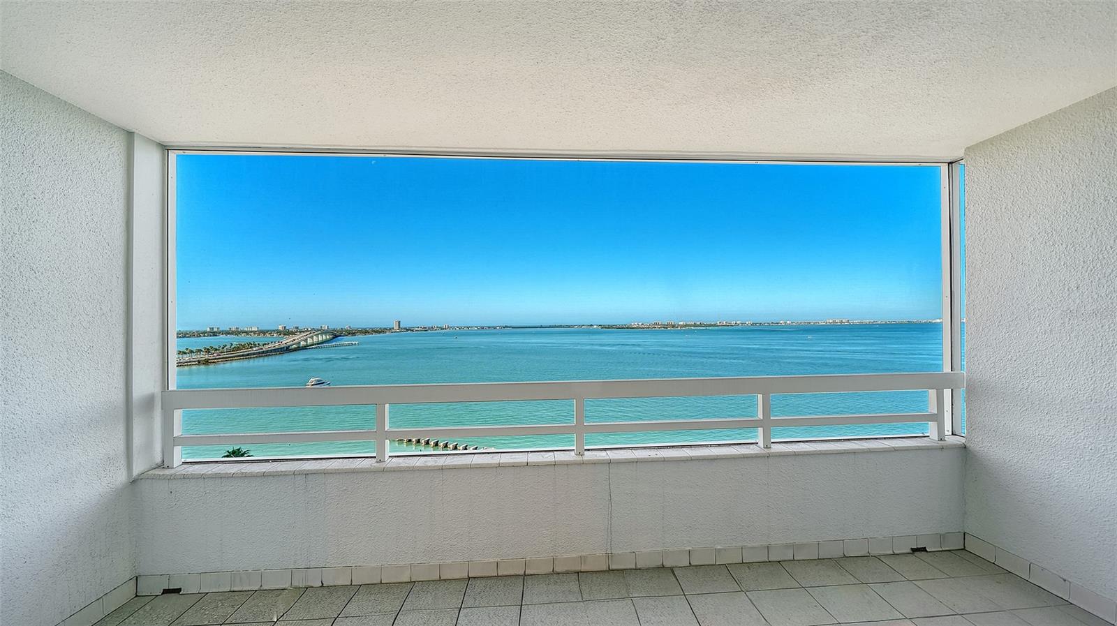 CONDO ON THE BAY TOWER II - Residential