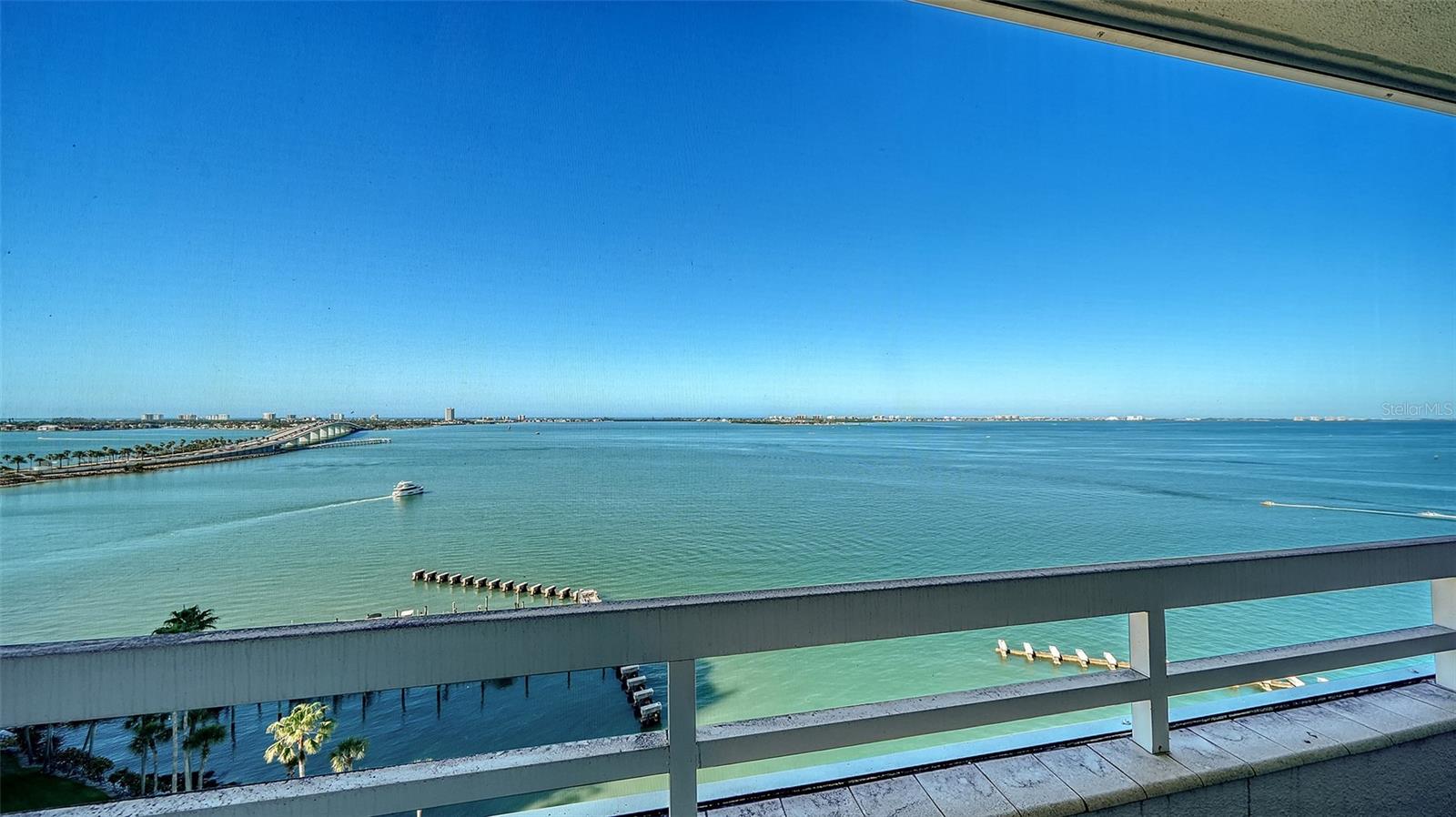 CONDO ON THE BAY TOWER II - Residential