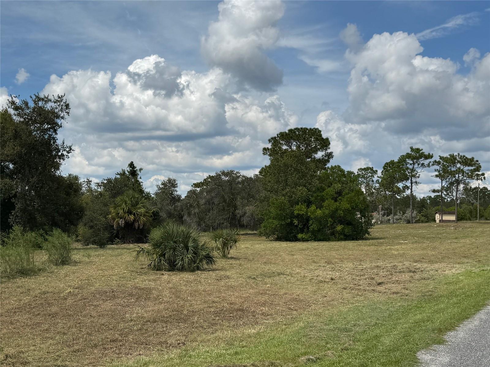 HIGHLAND LAKES - Land