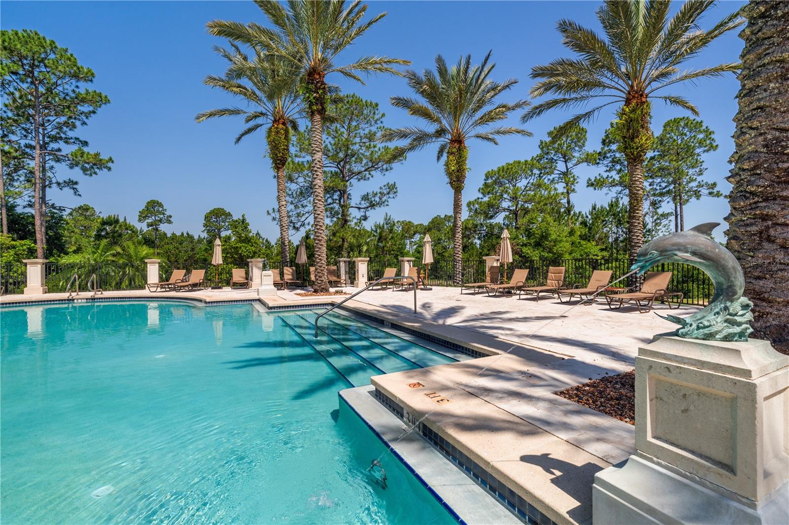 CONSERVATORY/HAMMOCK BEACH - Land