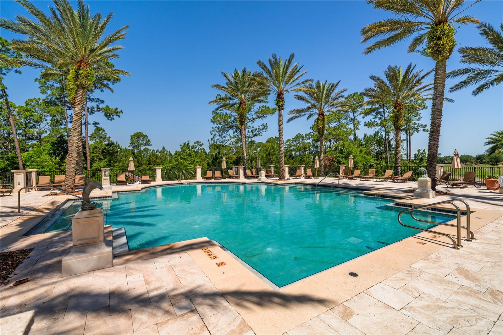 CONSERVATORY/HAMMOCK BEACH - Land