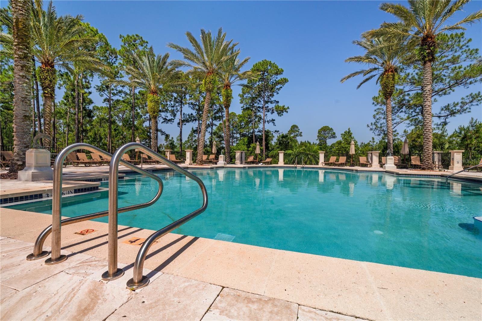 CONSERVATORY/HAMMOCK BEACH - Land