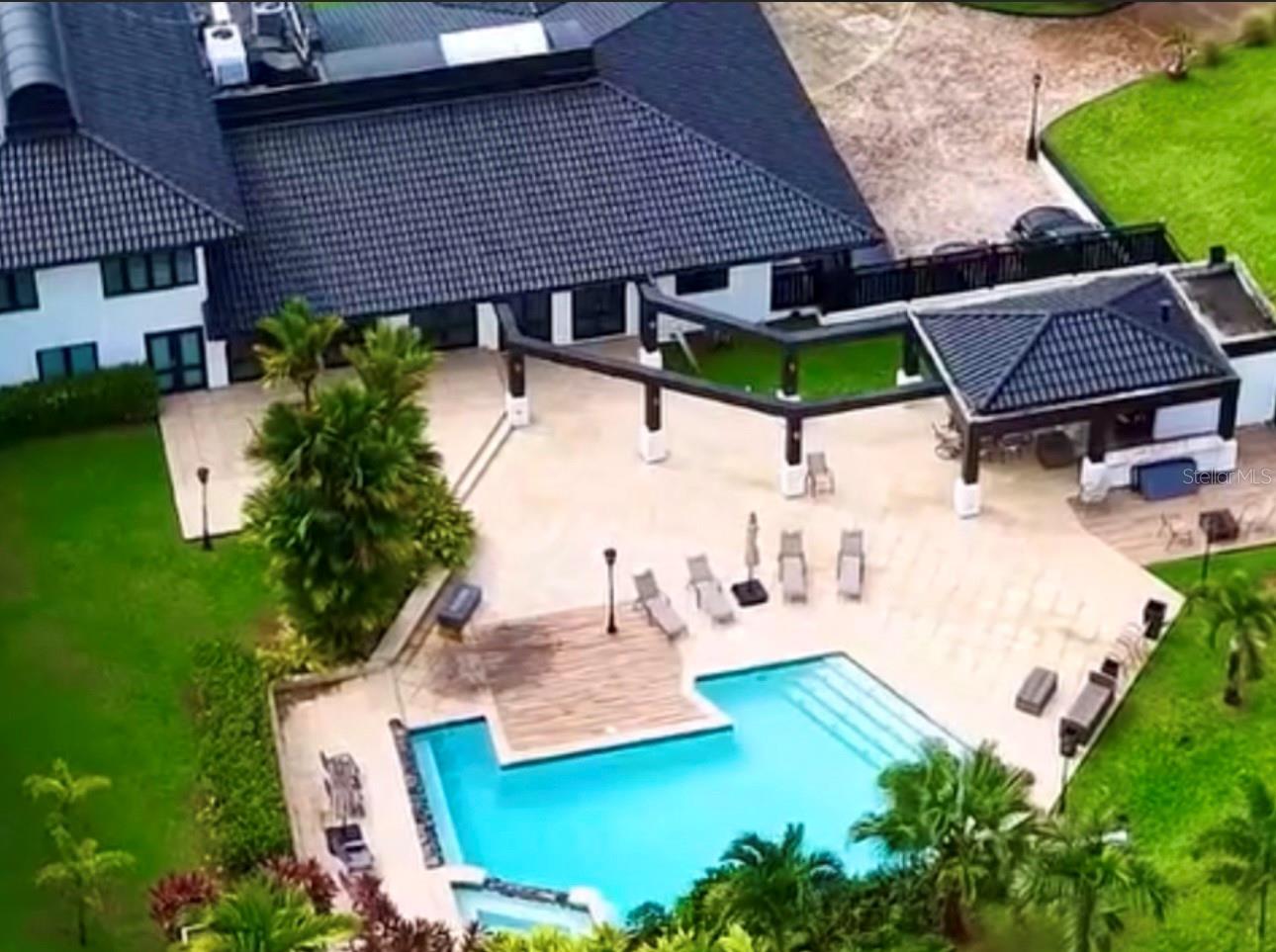 URB LOMAS DEL SOL GUAYNABO - Residential
