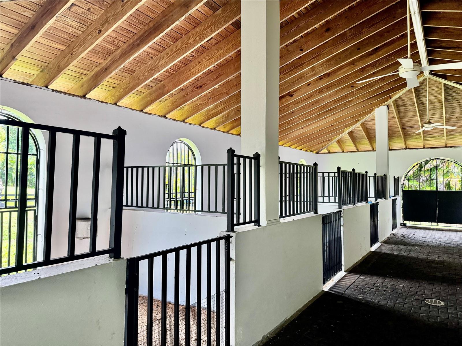 URB LOMAS DEL SOL GUAYNABO - Residential