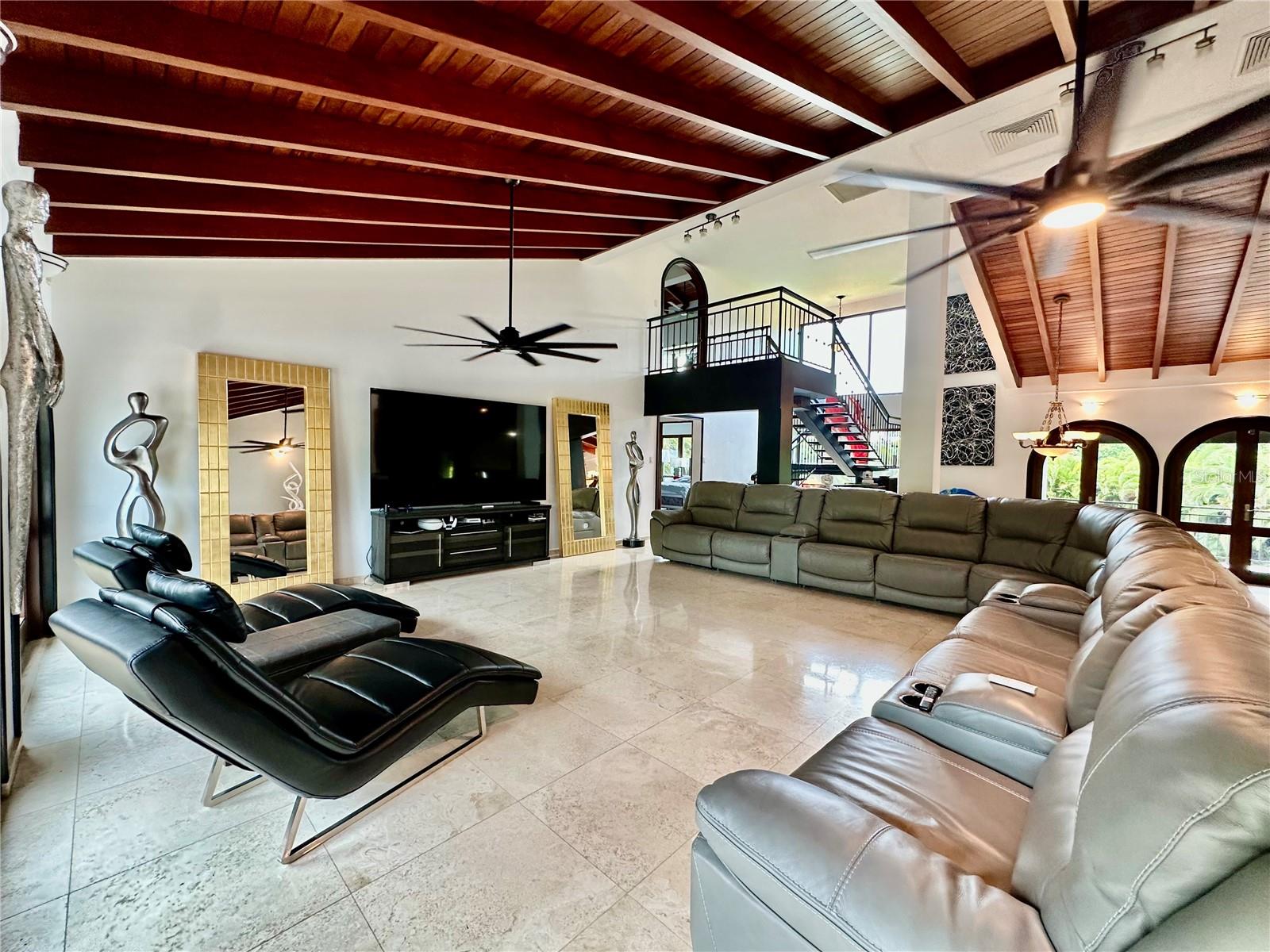 URB LOMAS DEL SOL GUAYNABO - Residential