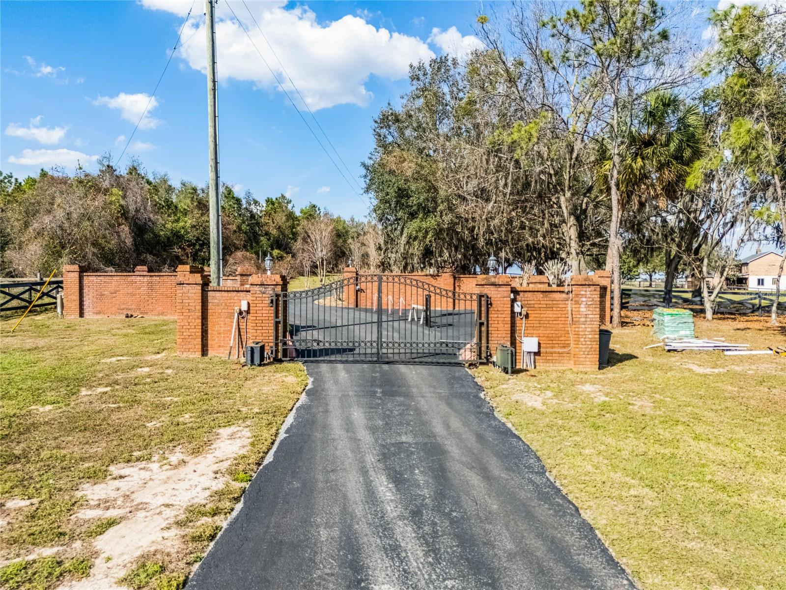10944 AUTUMN LANE