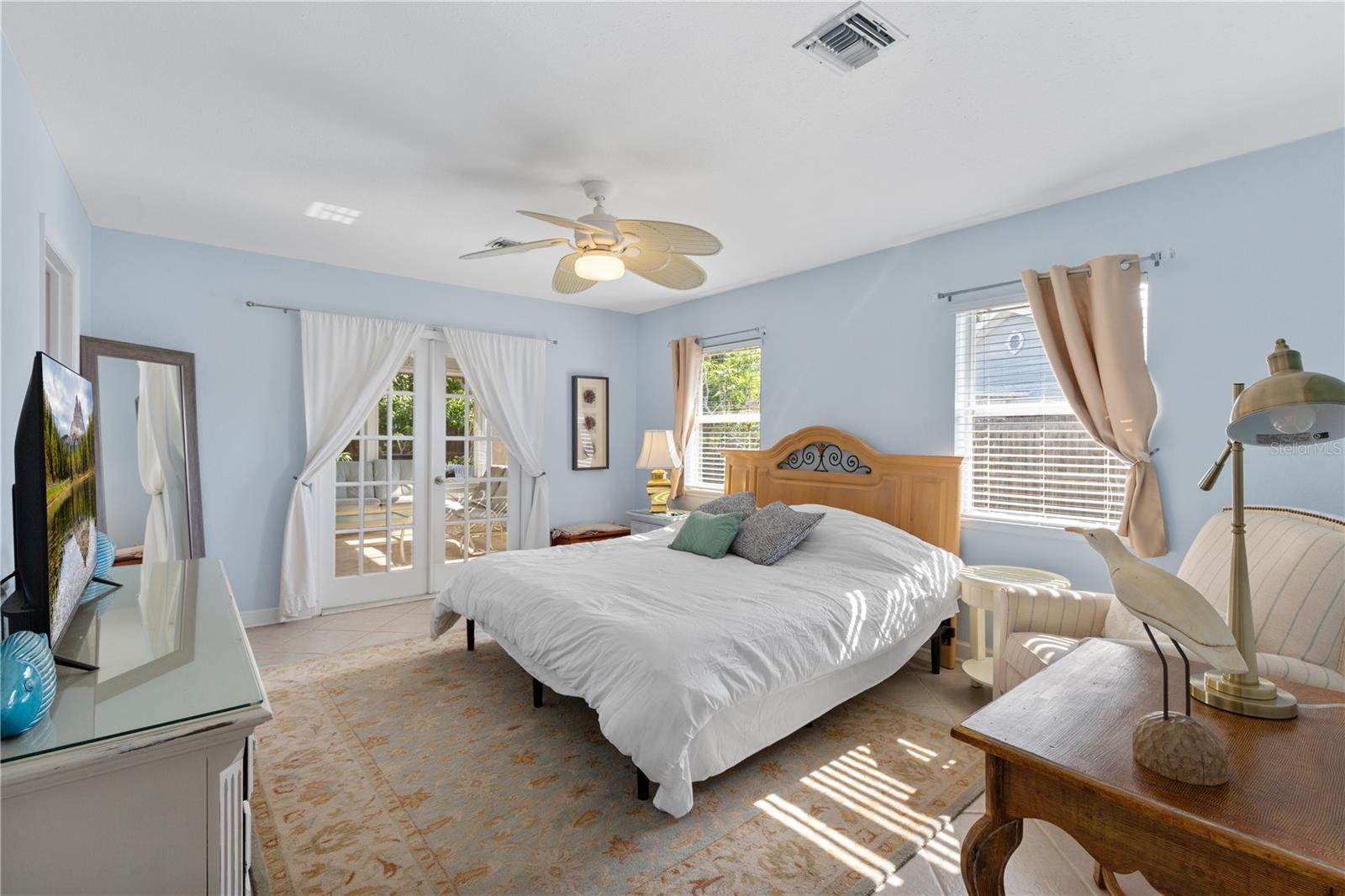HOLIDAY HARBOR - Residential