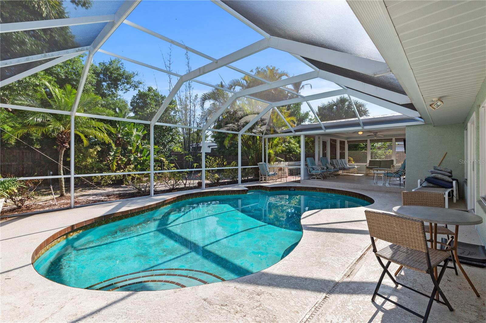 HOLIDAY HARBOR - Residential