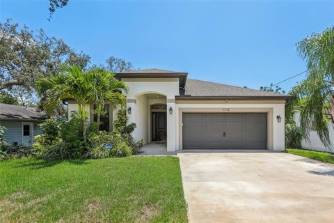 Photo of 1112 E Boyer Street, Tarpon Springs, FL 34689 (MLS # TB8412566)