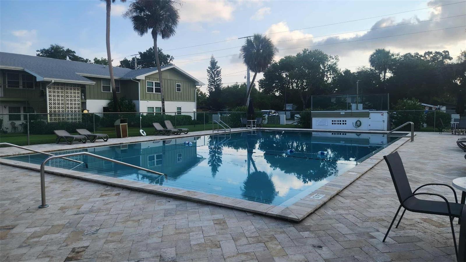 HOLLY SQUARE CONDO - Residential
