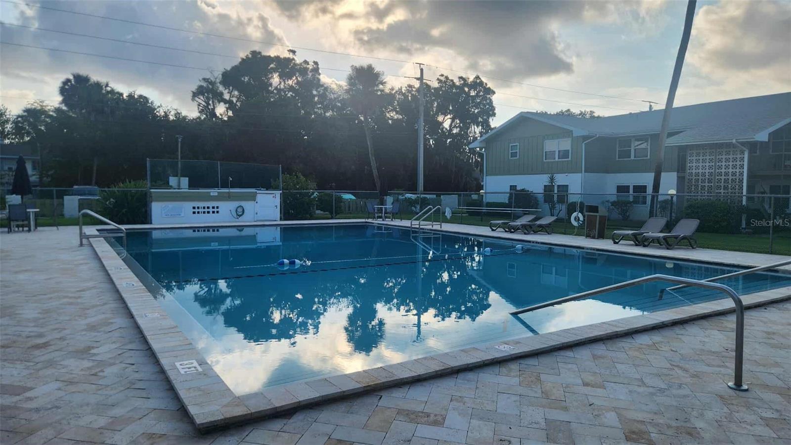 HOLLY SQUARE CONDO - Residential