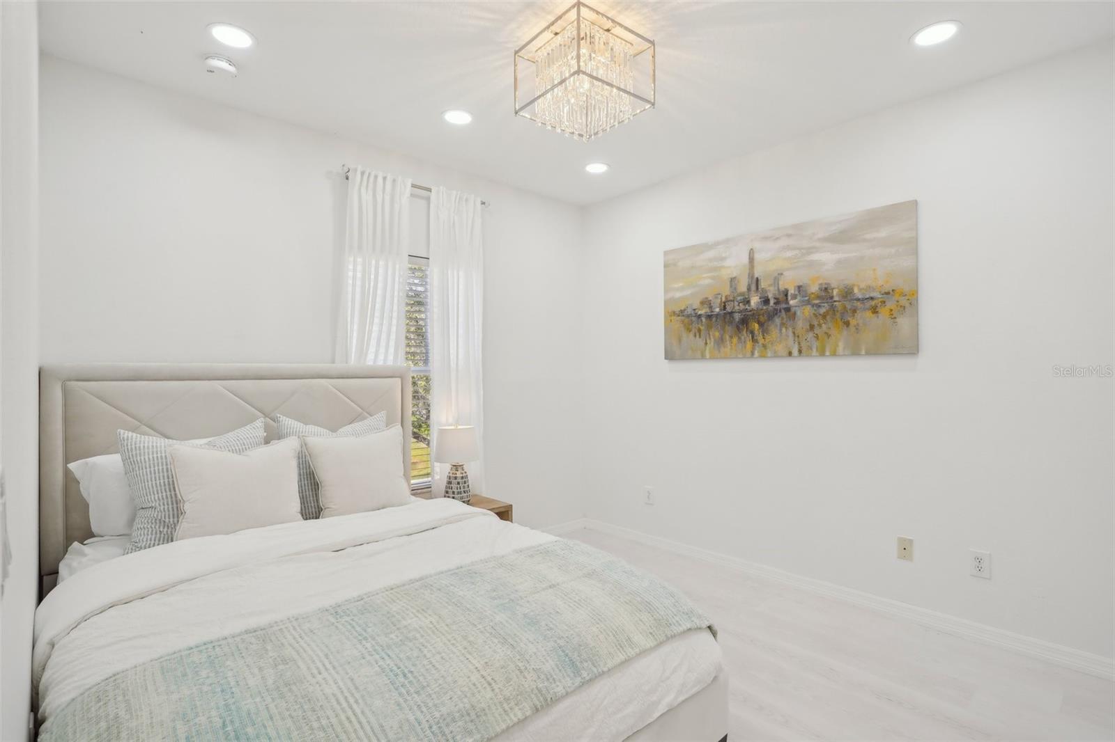 SIGNATURE LKS-PCL 01A - Residential Lease