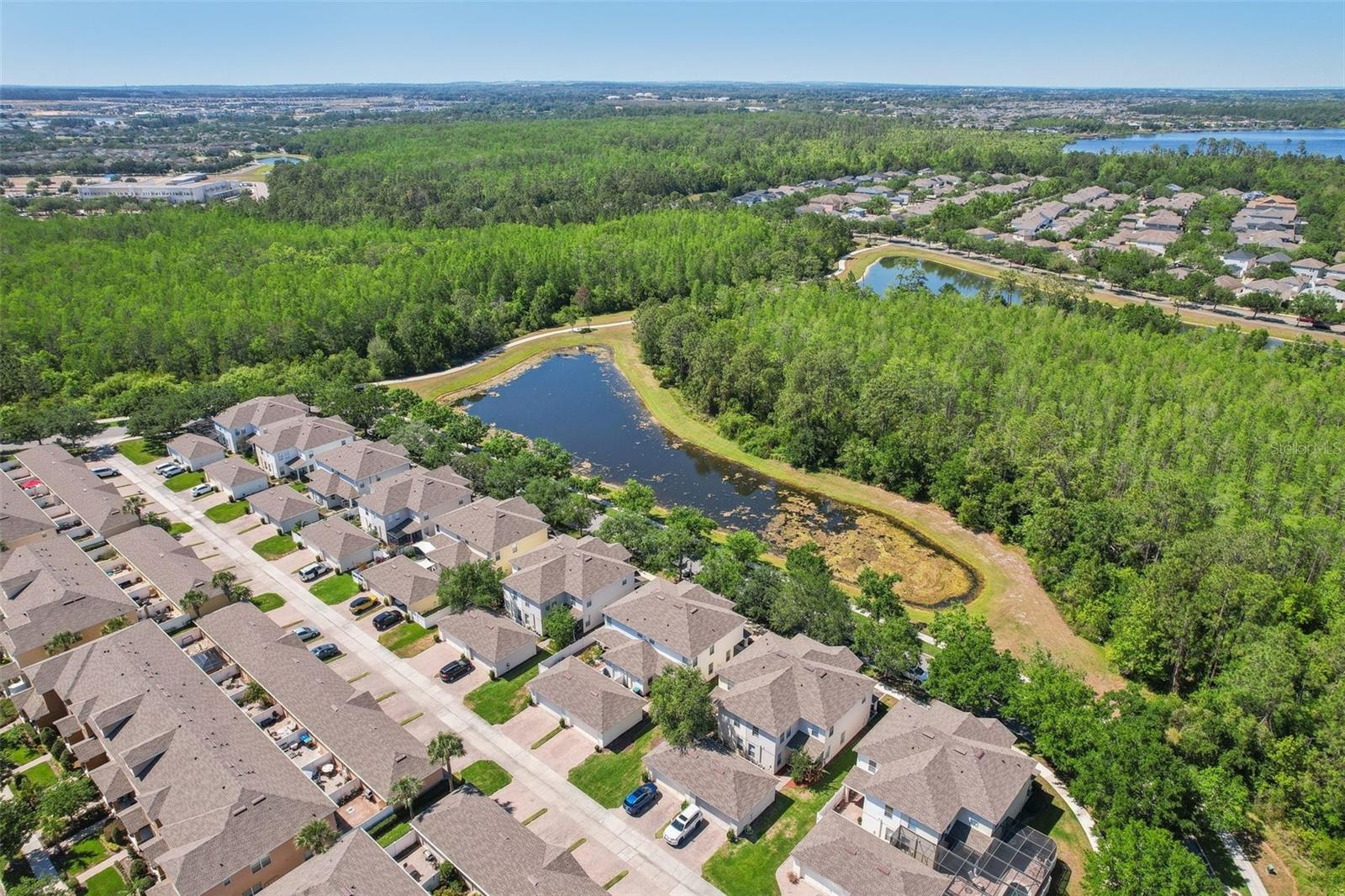 SIGNATURE LKS-PCL 01A - Residential Lease