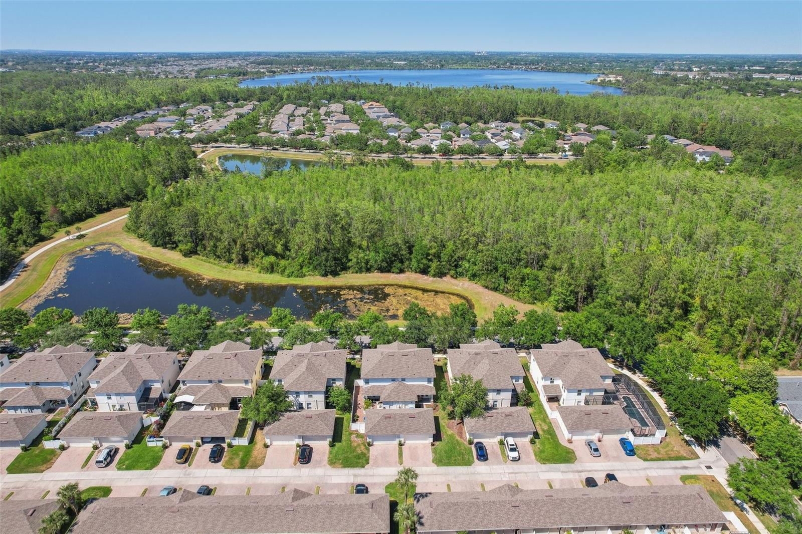 SIGNATURE LKS-PCL 01A - Residential Lease