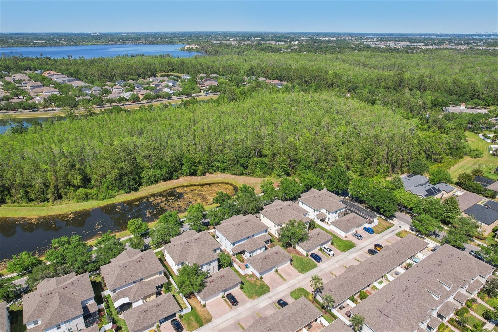 SIGNATURE LKS-PCL 01A - Residential Lease