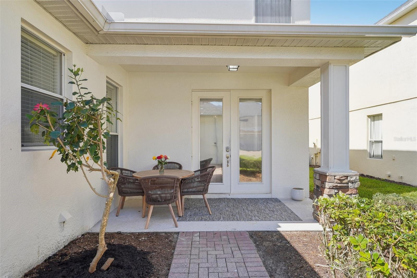 SIGNATURE LKS-PCL 01A - Residential Lease