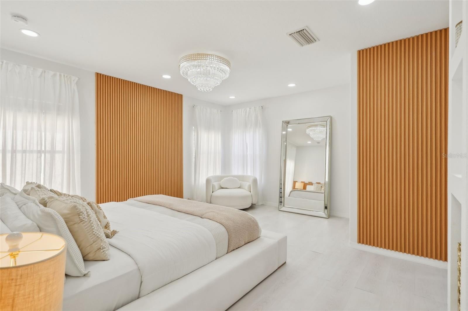 SIGNATURE LKS-PCL 01A - Residential Lease