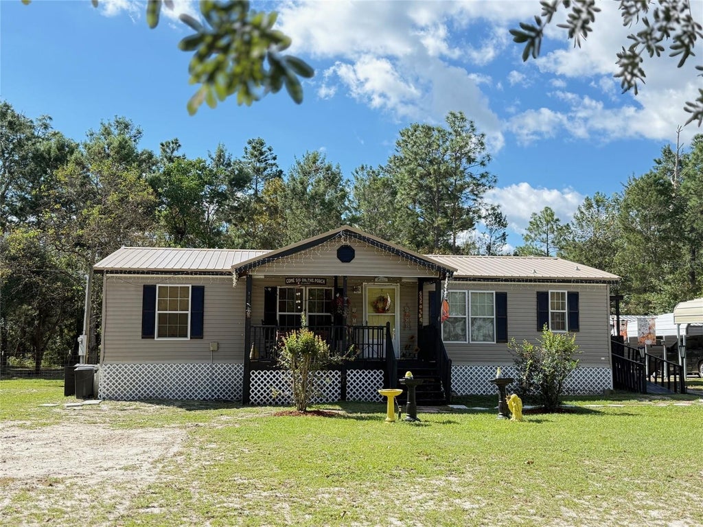 Photo of 6035 Oak Leaf Road, Keystone Heights, FL 32656 (MLS # GC544244)