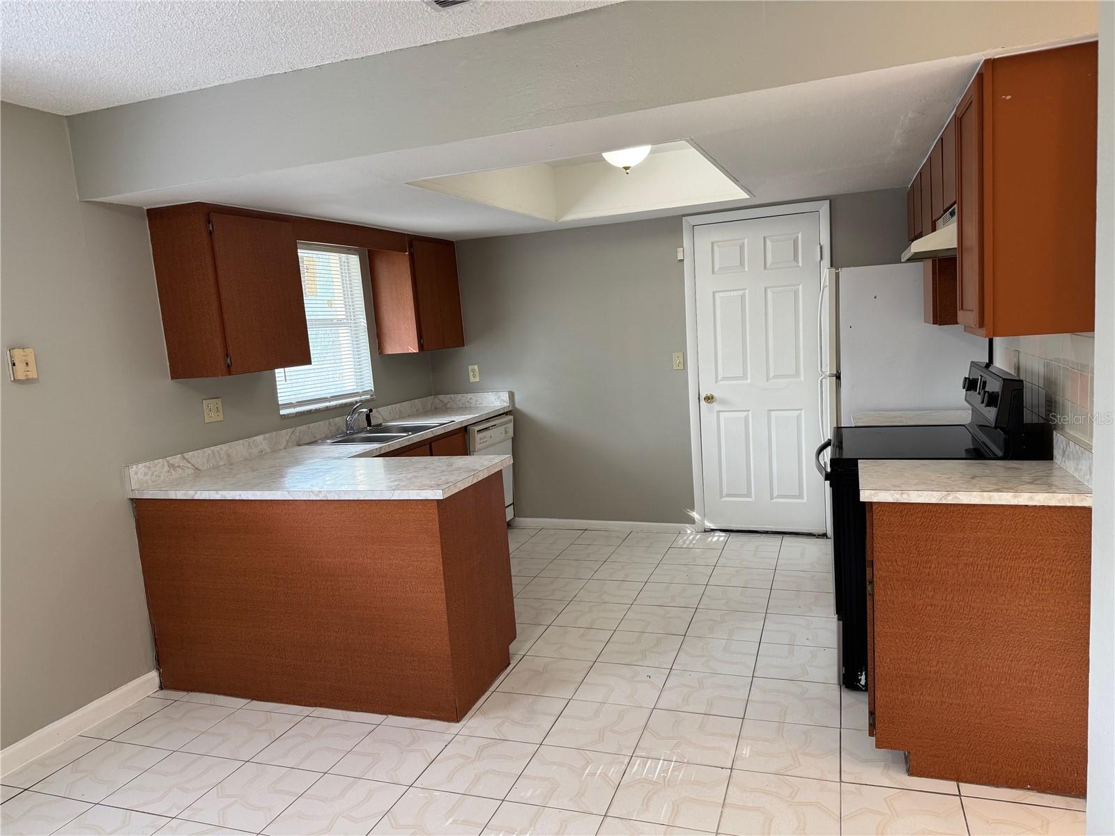 SAN JOSE SHORES - Residential