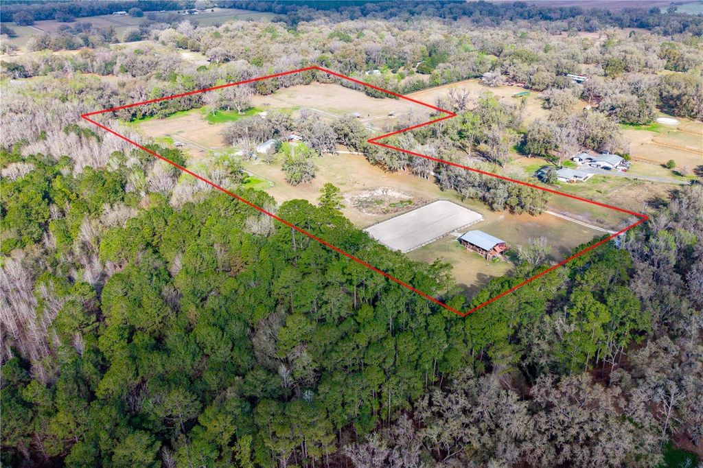 Photo of 16242 NW 130th Street, Williston, FL 32696 (MLS # GC538121)