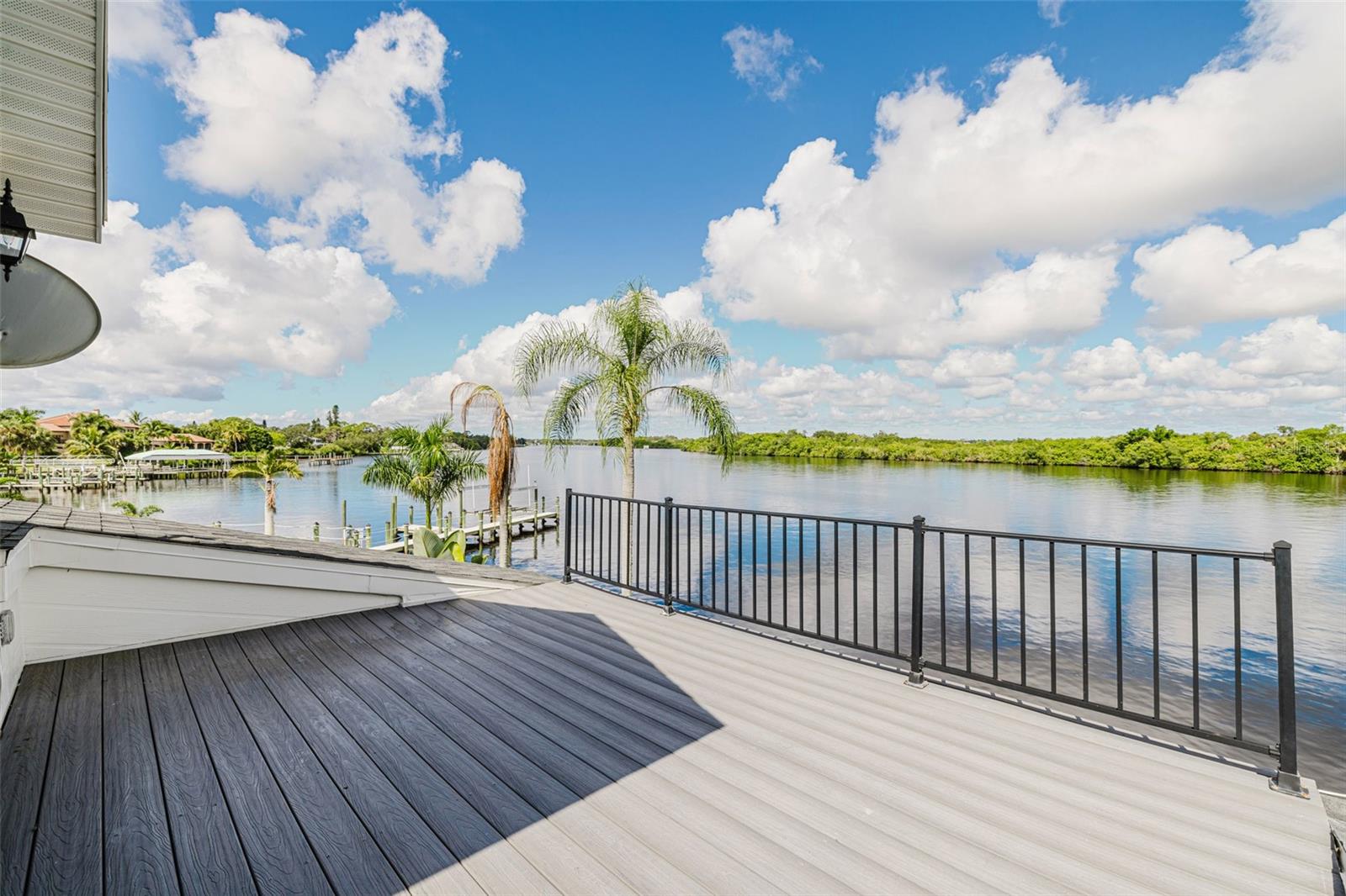 FORT MYERS SHORES - Residential