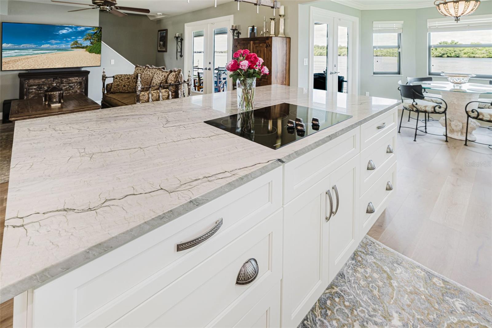 FORT MYERS SHORES - Residential