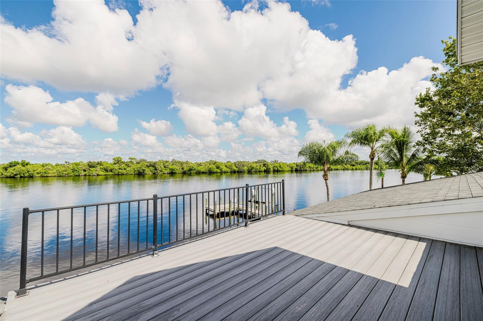 FORT MYERS SHORES - Residential