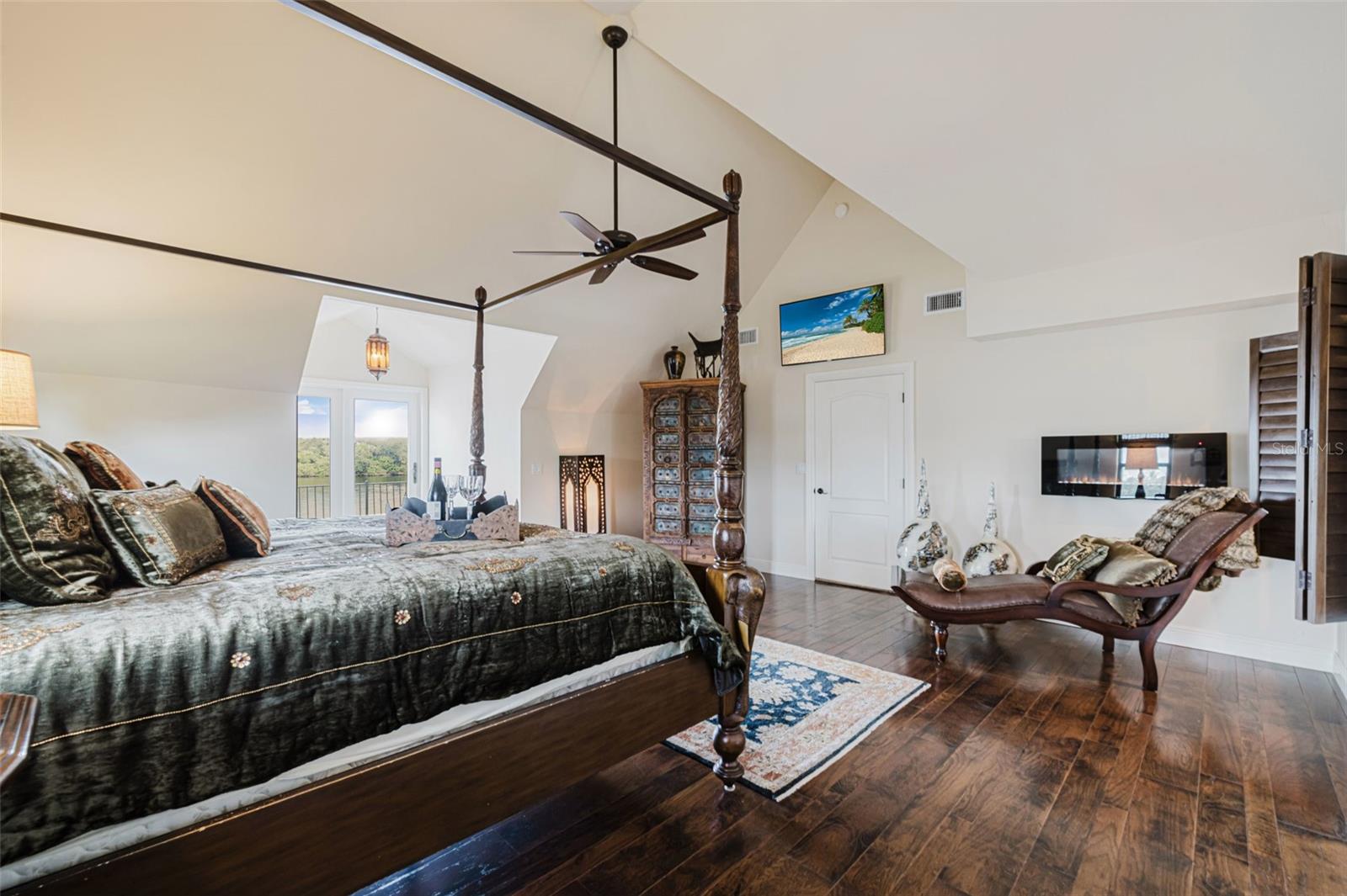 FORT MYERS SHORES - Residential