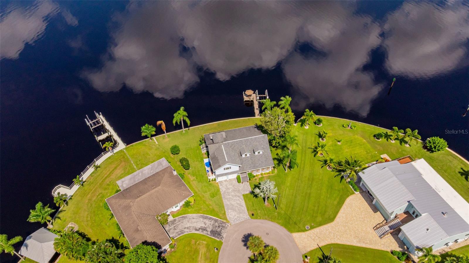 FORT MYERS SHORES - Residential