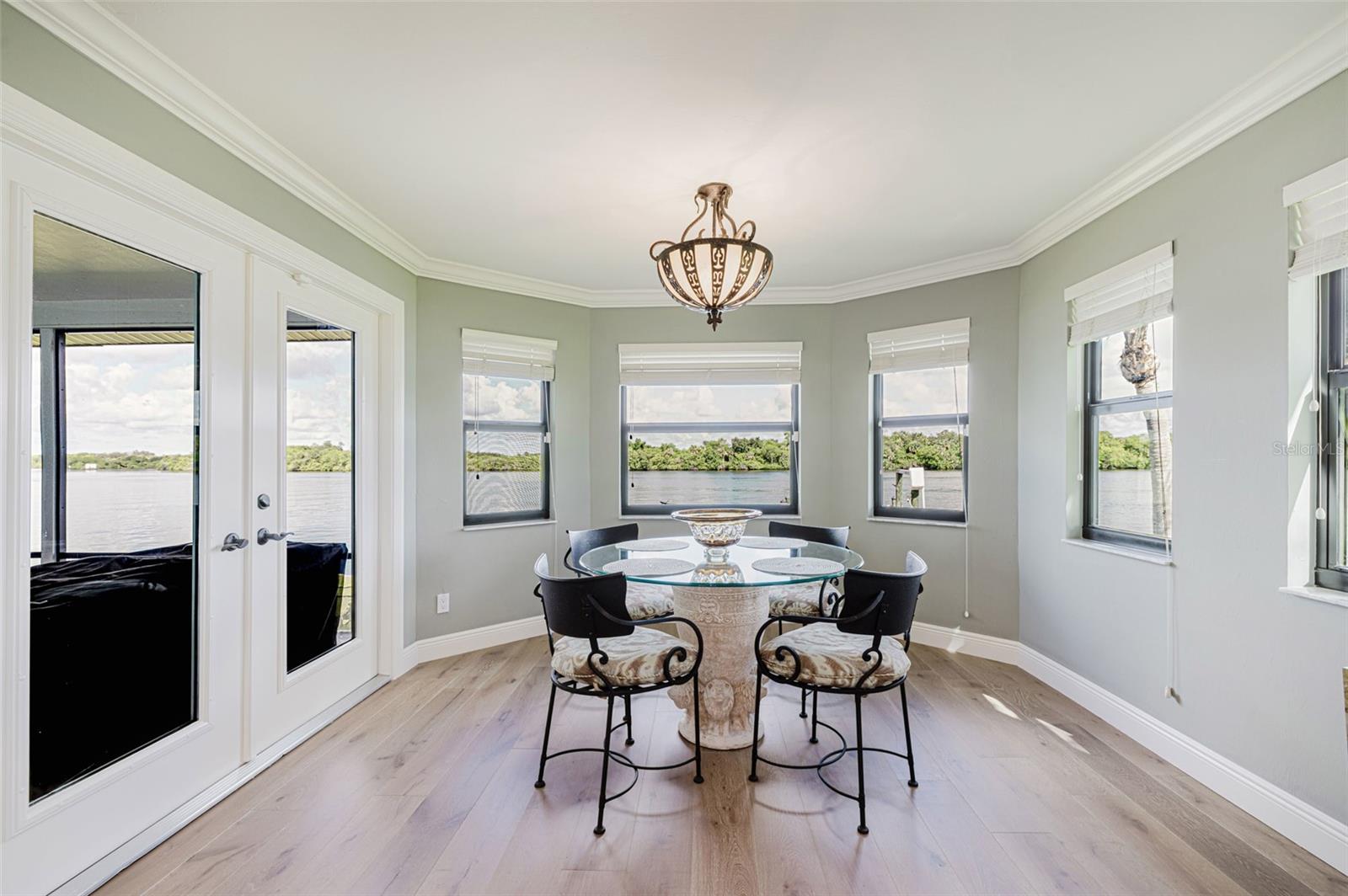 FORT MYERS SHORES - Residential