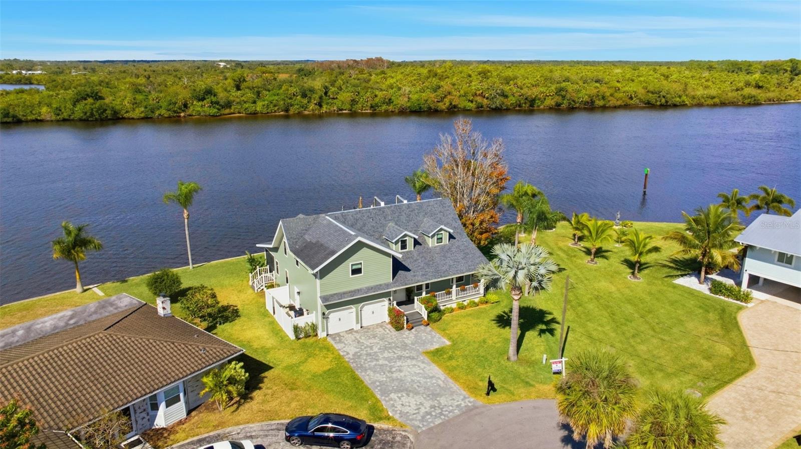 FORT MYERS SHORES - Residential