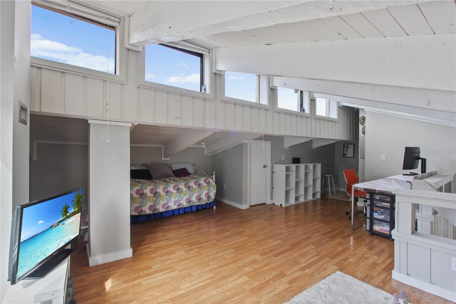 WEKIVA VILLAS CONDO - Residential Lease